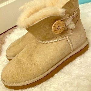 MINI BAILEY BUTTON II BOOT